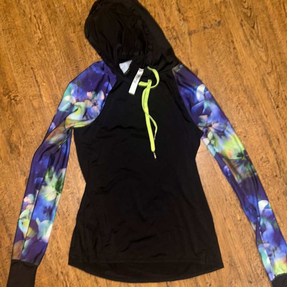 NWOT Pure & Simple Floral Sleeve Pullover Hoodie